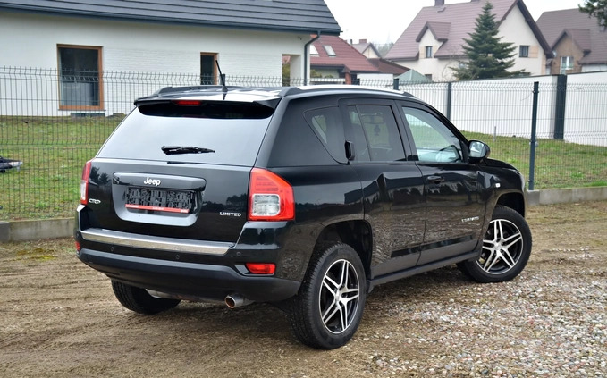 Jeep Compass cena 41900 przebieg: 217000, rok produkcji 2012 z Krapkowice małe 301